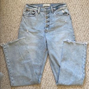 Abercrombie & Fitch Ultra High Rise Ankle Straight